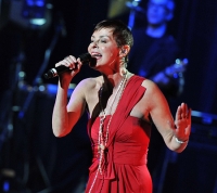 Lisa Stansfield podczas koncertu w Toruniu