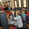 Zdjęcie z galerii Przedszkolaki w sali Rady Miasta Torunia