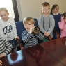 Zdjęcie z galerii Przedszkolaki w sali Rady Miasta Torunia
