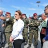 Zdjęcie z galerii NATO zdobywa most gen. Elżbiety Zawackiej w Toruniu