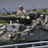 Zdjęcie z galerii NATO zdobywa most gen. Elżbiety Zawackiej w Toruniu