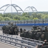 Zdjęcie z galerii NATO zdobywa most gen. Elżbiety Zawackiej w Toruniu