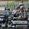 Zdjęcie z galerii NATO zdobywa most gen. Elżbiety Zawackiej w Toruniu