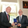 Zdjęcie z galerii Medal Thorunium dla prof. Grzegorza Goździewicza
