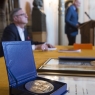 Zdjęcie z galerii Medal Thorunium dla prof. Janusza Małłka